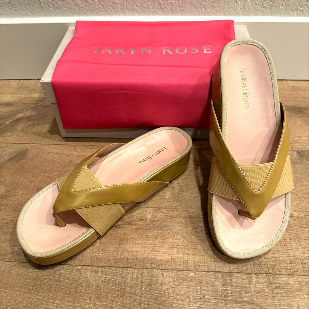 New in Box! Taryn Gold Patent Leather Cross-Strap Thong Sandals Rose Size 8